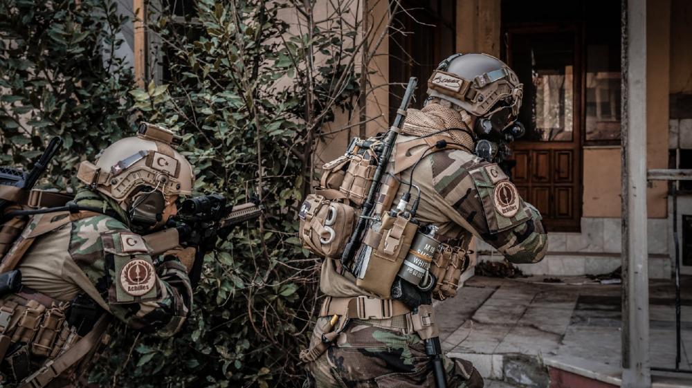 Elite Soldiers on Tactical Operation wallpaper