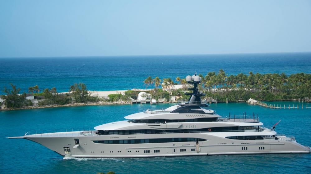 Luxury Yacht Anchored in Tropical Paradise wallpaper