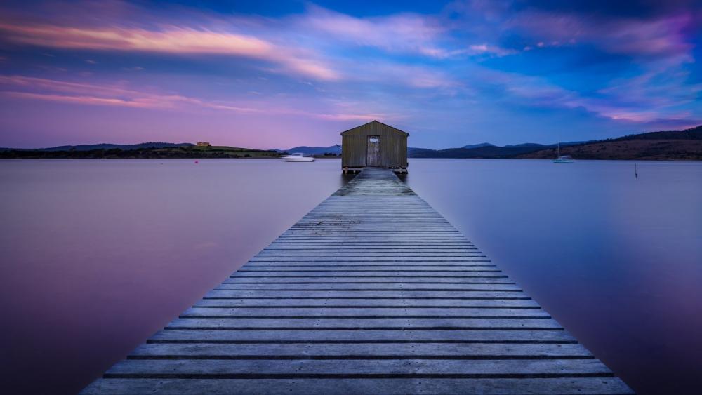 Serenity at Dusk by the Lakeside wallpaper