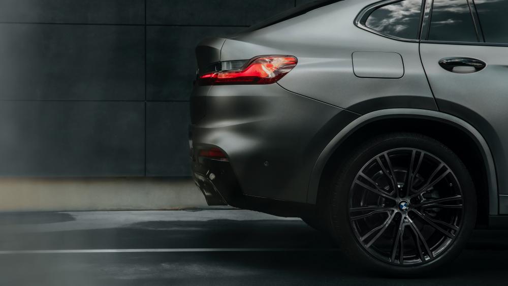 Sleek BMW X4 in Stunning Detail wallpaper