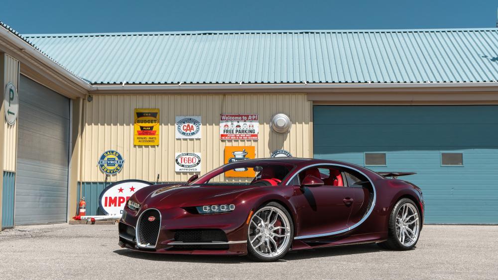 Elegance on Wheels Bugatti Chiron Showcase wallpaper