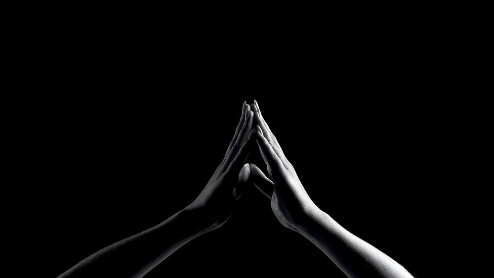 praying-hands--together--black-background wallpaper