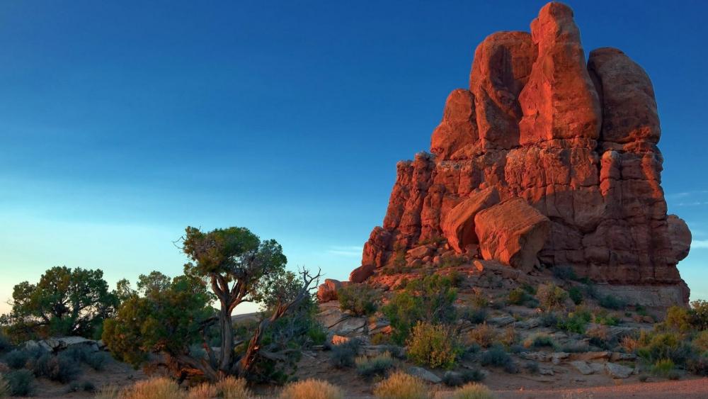 Monumental Desert Rocks wallpaper