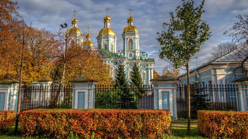 Golden Autumn at St. Nicholas Naval Cathedral wallpaper