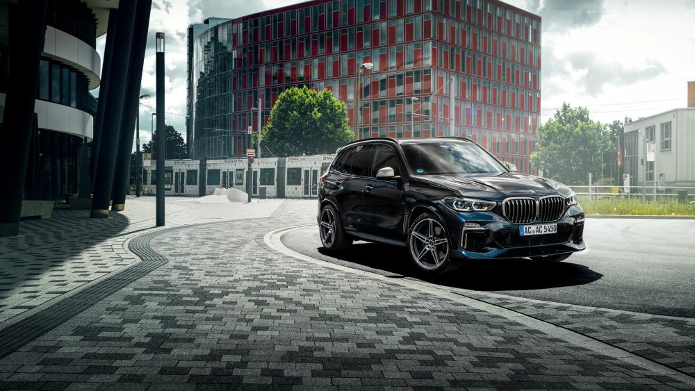 BMW X5 Urban Elegance wallpaper