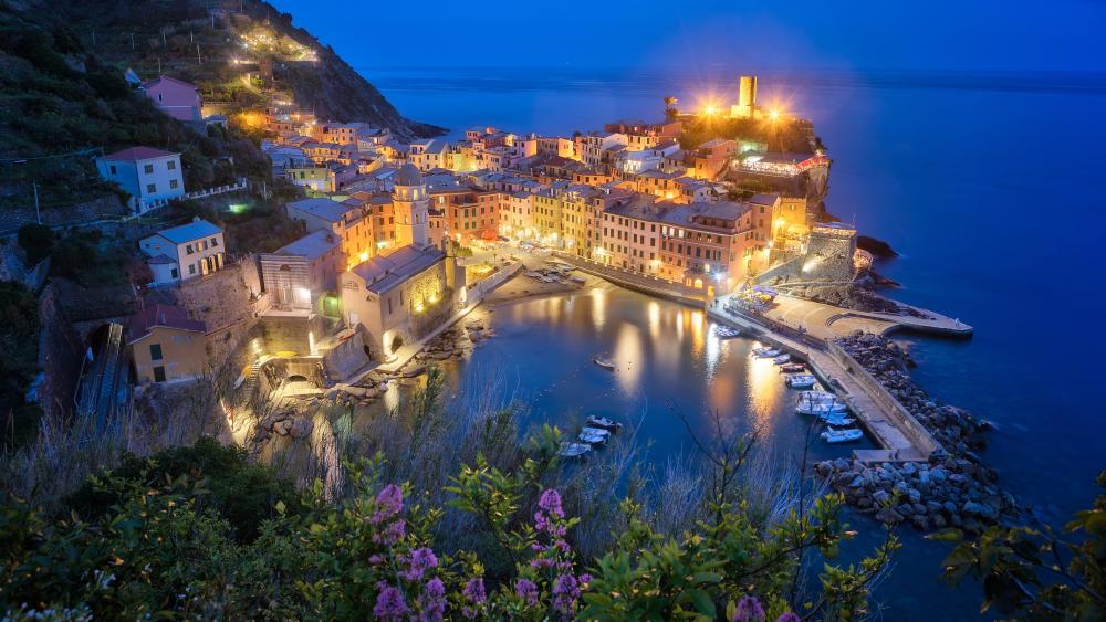 Vernazza at Dusk Stunning Coastal View wallpaper