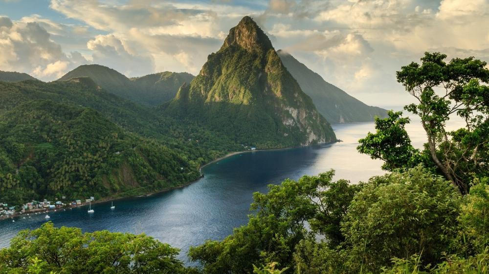 Majestic Gros Piton in Saint Lucia's Splendor wallpaper