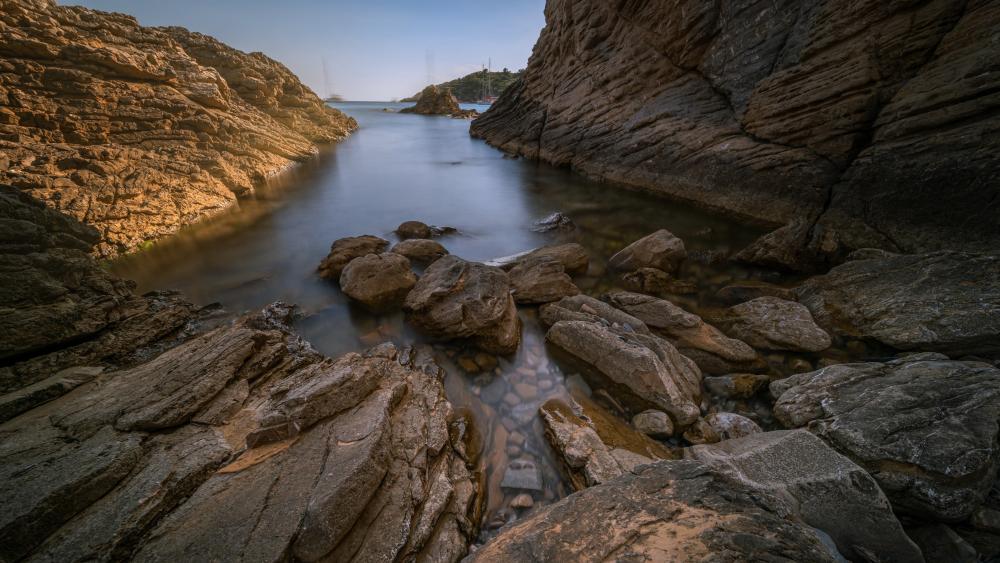 Tranquil Coastal Cove Serenity wallpaper