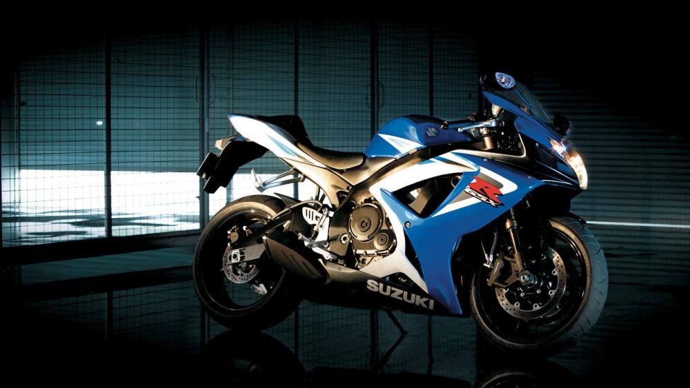 Suzuki GSX-R750 in Midnight Blue wallpaper