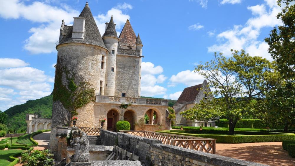 Historic Charm of Château des Milandes wallpaper