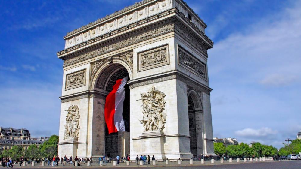 Arc de Triomphe in Paris Glory wallpaper