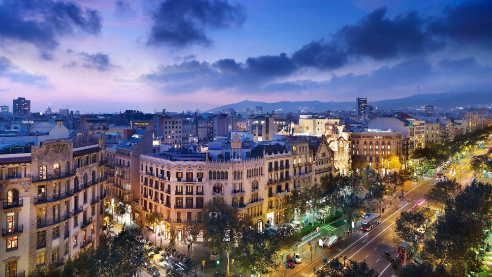 Barcelona's Urban Beauty at Dusk wallpaper