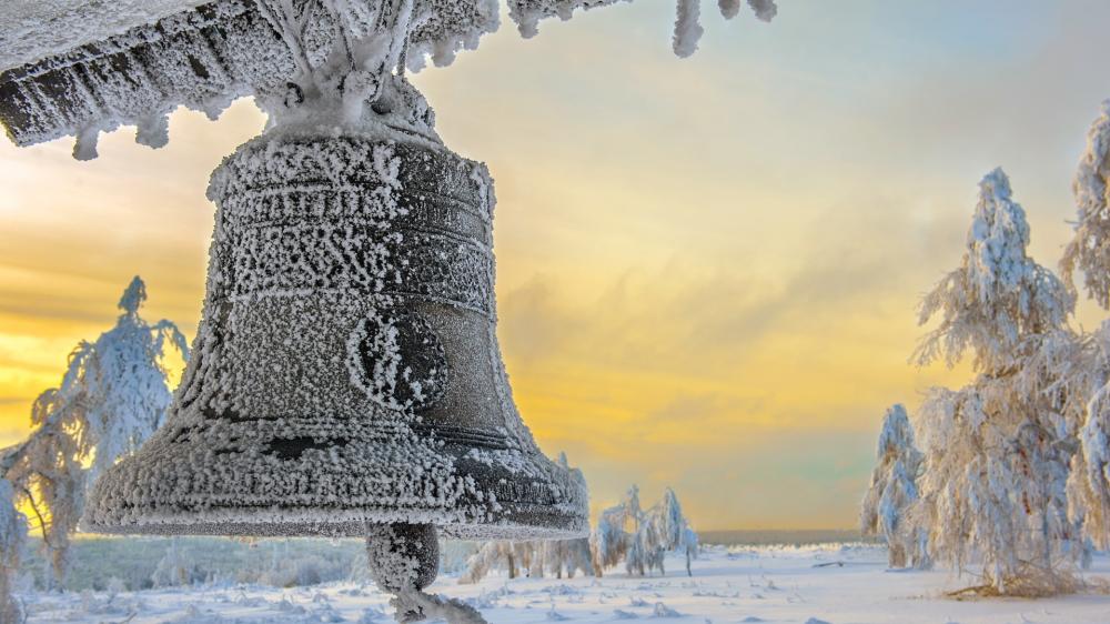 Frozen Bell in Winter Wonderland wallpaper