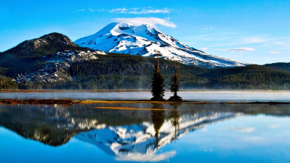 Majestic Mount Rainier Reflection wallpaper