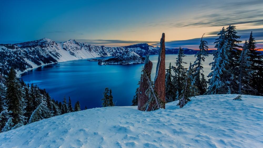 Winter Wonderland at Crater Lake wallpaper