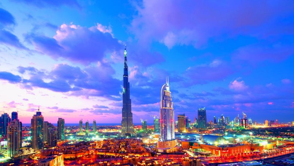 Dubai Skyline at Dusk wallpaper