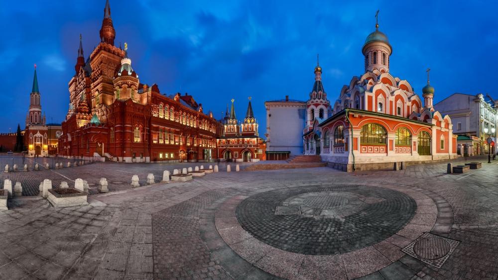 Moscow's Majestic Red Square by Night wallpaper