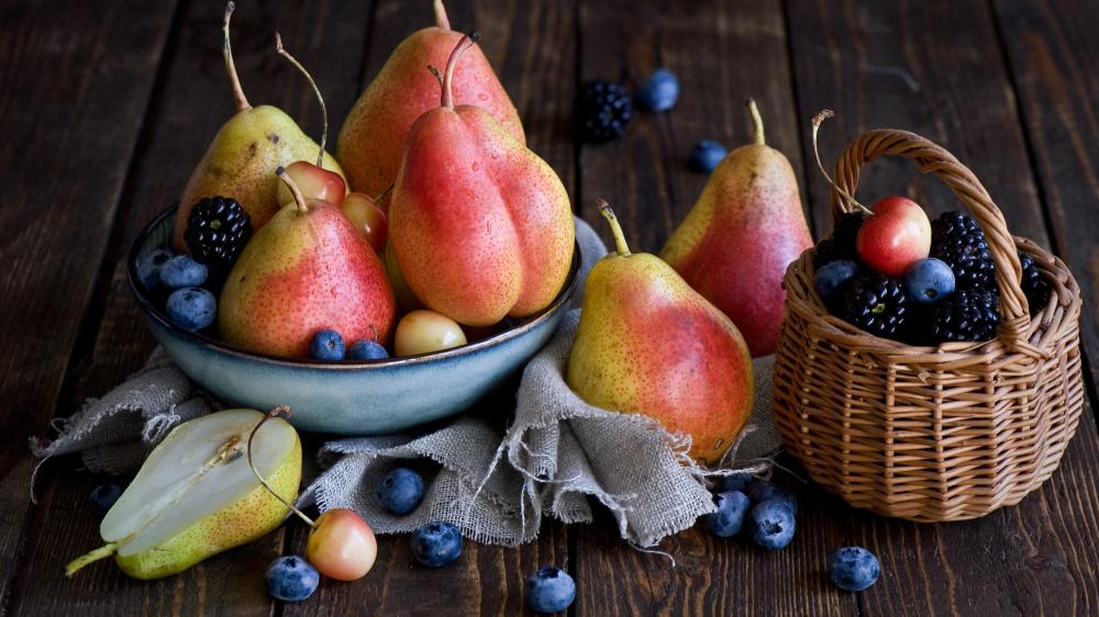 Vibrant Harvest of Pears and Berries in 4K wallpaper