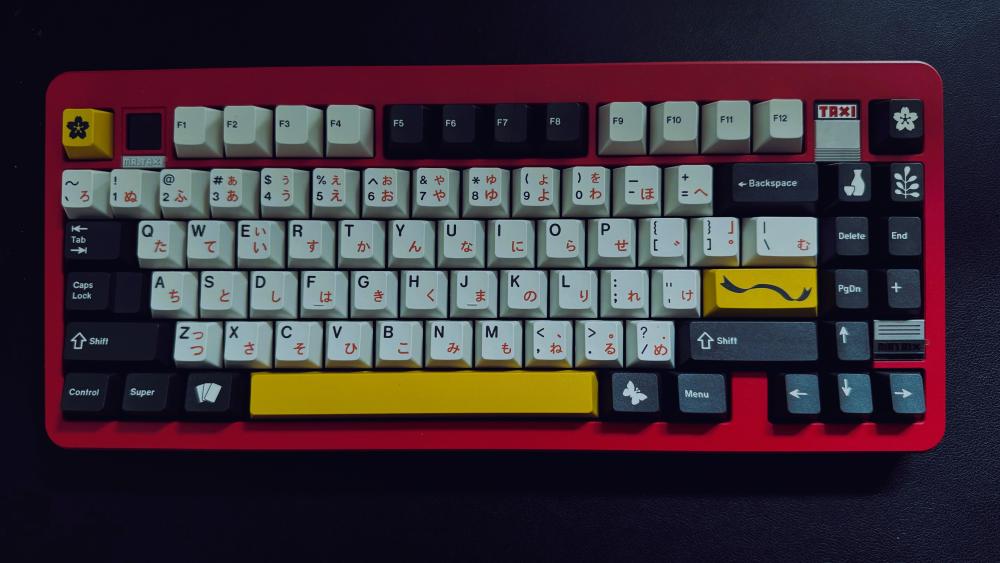 Custom Mechanical Keyboard with Retro Vibes wallpaper