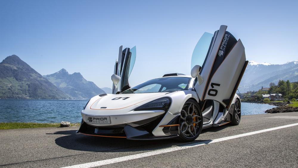 Elegance on Wheels the McLaren 570S Dreamcar Wallpaper wallpaper