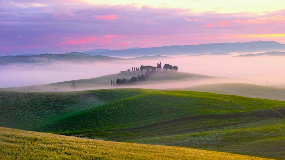 Fog in the mountains wallpaper