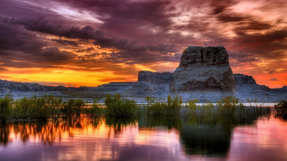 Sunset Majesty Over Arizona Lakes wallpaper