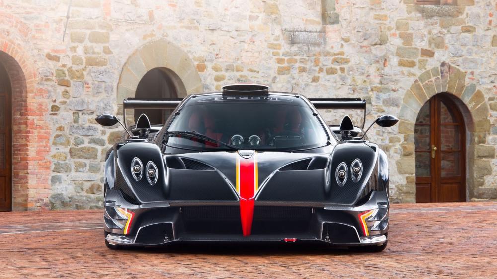 Pagani Zonda's Elegance in Motion wallpaper