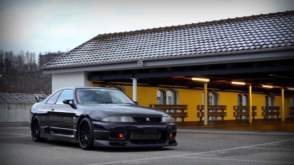 Nissan Skyline R33 GT-R wallpaper