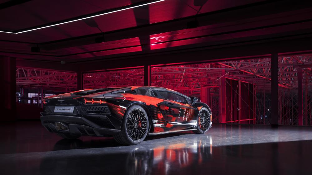 Lamborghini Aventador in Red and Black Elegance wallpaper