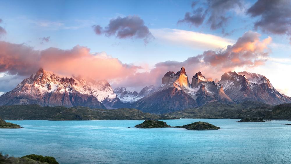 Majestic Dawn Over Lake Pehoé's Peaks in Patagonia wallpaper