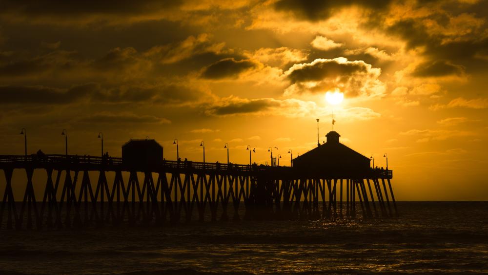 Sunset Silhouettes at Imperial Beach Pier wallpaper