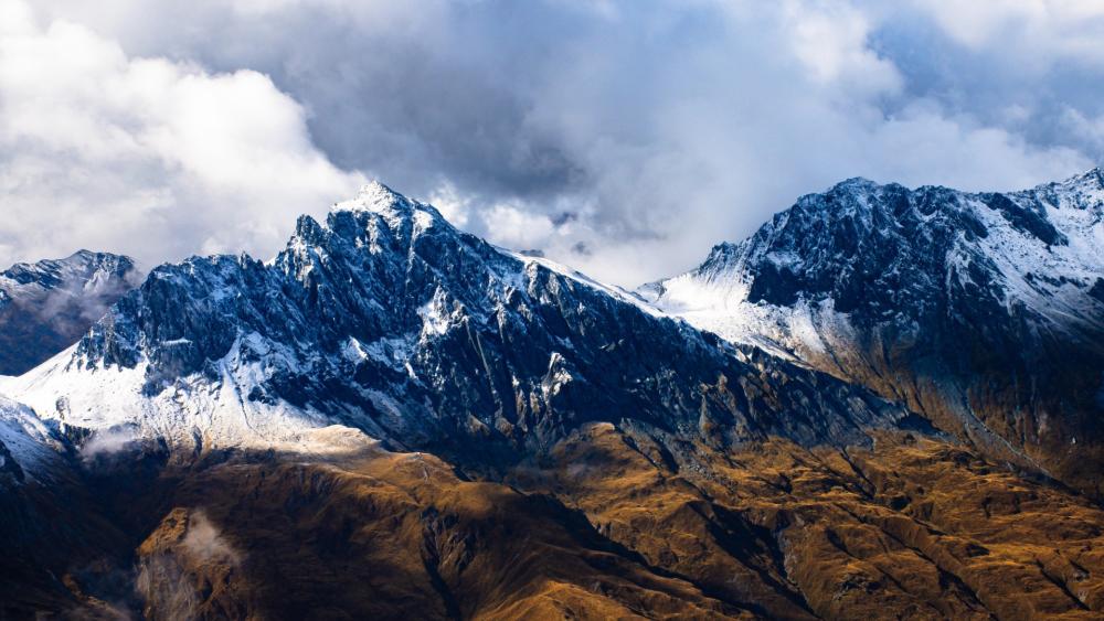 Majestic Peaks of Fiordland Splendor wallpaper