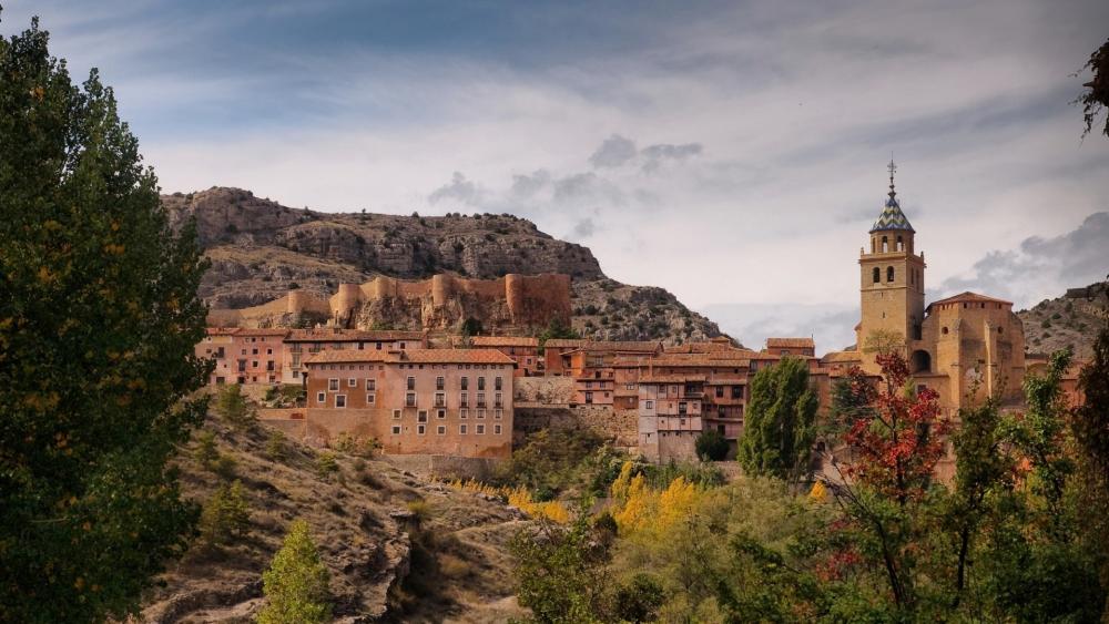 Historic Charm of Albarracín in Teruel, Spain wallpaper