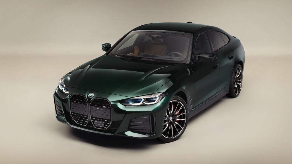 BMW I4 Elegance in Emerald Green wallpaper