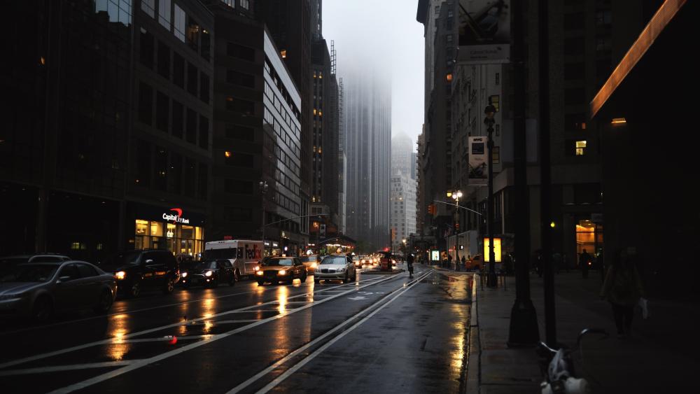 Rainy Evening in New York City Glow wallpaper