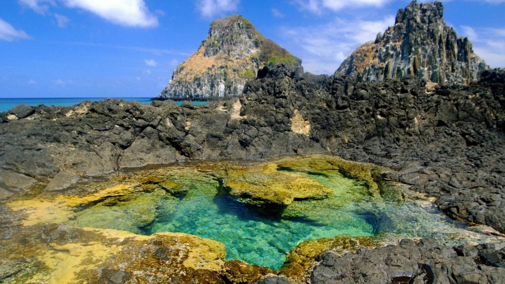 Fernando de Noronha's Pristine Tide Pools wallpaper
