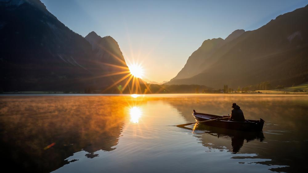 Sunrise Over he Mountains wallpaper