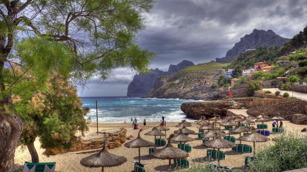 Breathtaking Cala Molins Coastal Paradise wallpaper
