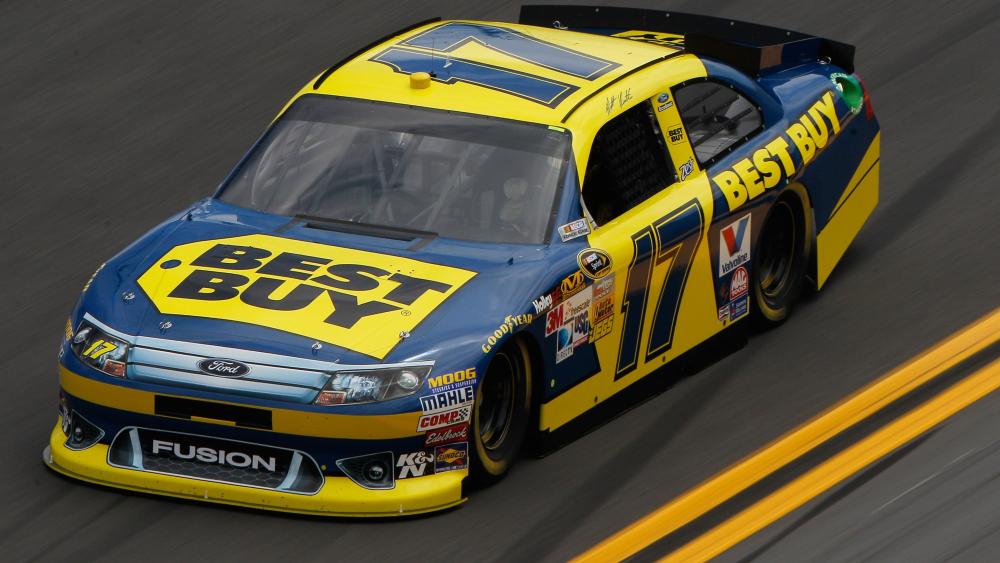 NASCAR Thrills on the Track: Ford Fusion in Action wallpaper