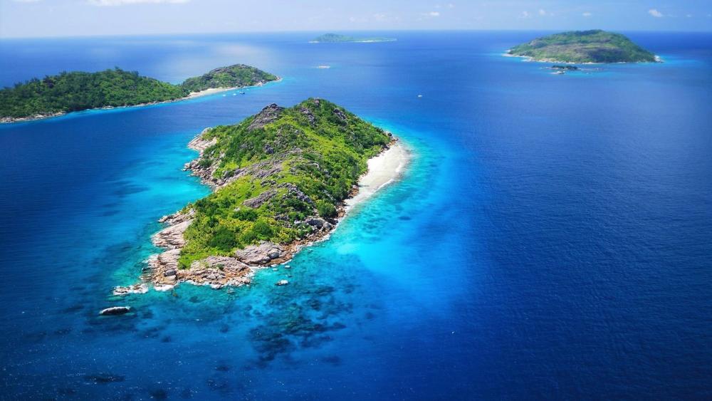 Isolated Serenity in the Seychelles Archipelago wallpaper
