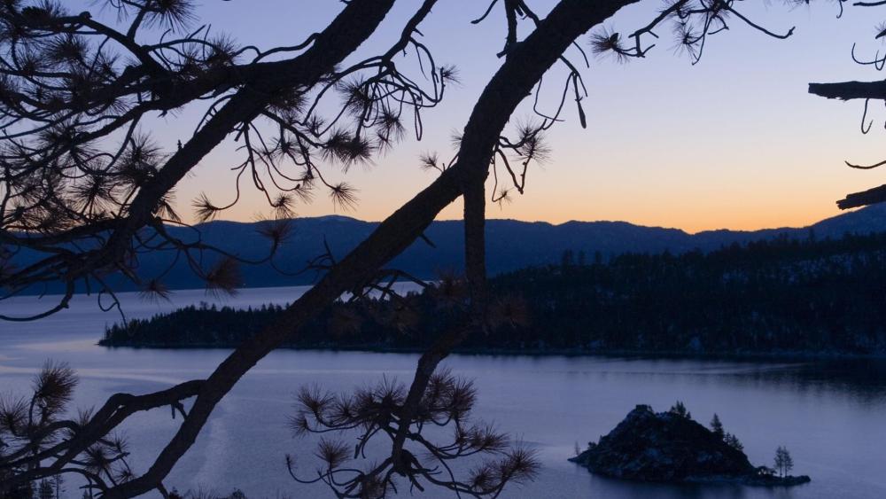 Evening Serenity at Emerald Bay wallpaper