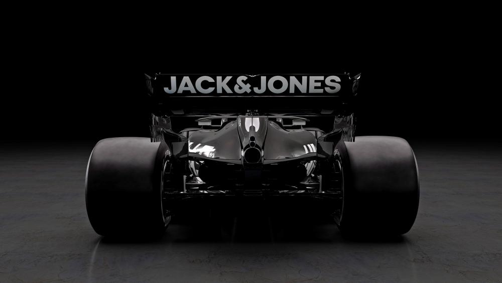 Monochrome Formula 1 Car in 4K Detail wallpaper