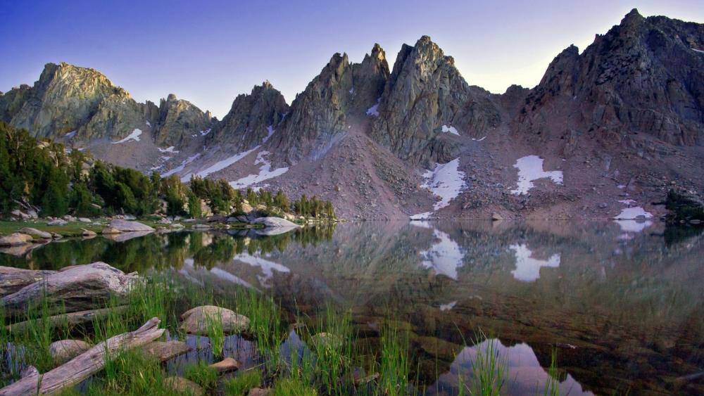 Mountain Serenity at Kearsarge Lakes wallpaper