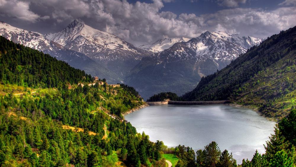 Majestic Mountain Valley with Serene Lake View wallpaper