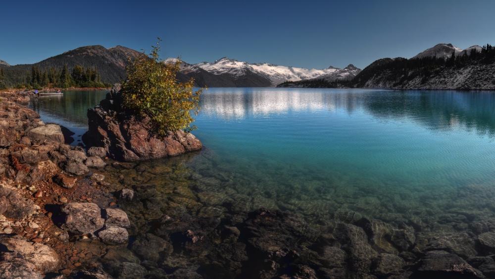 Garibaldi Lake's Pristine Reflection Paradise wallpaper