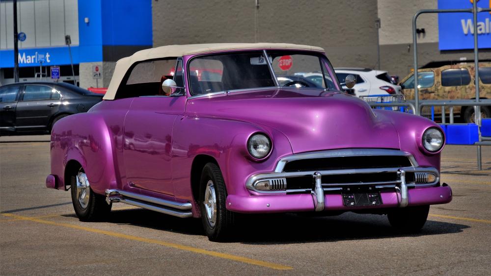 Chevrolet Deluxe Convertible in Vibrant Purple wallpaper
