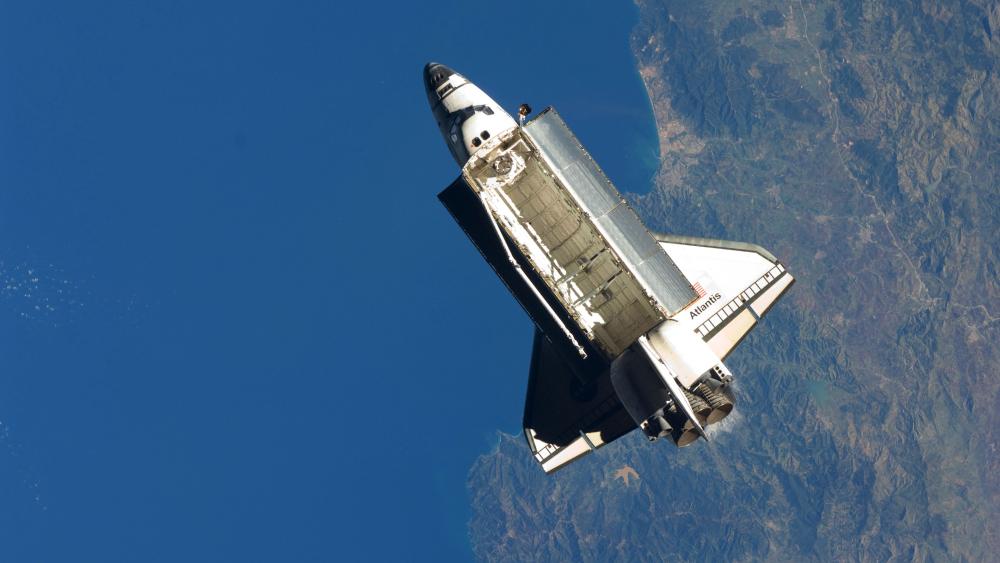 Space Shuttle Atlantis in Orbit wallpaper