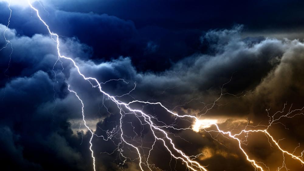 Electric Skies in a Thunderous Night wallpaper