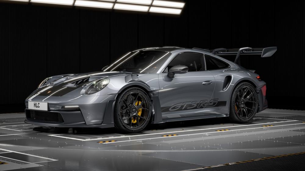 Porsche 911 GT3 RS Exudes Power and Elegance wallpaper