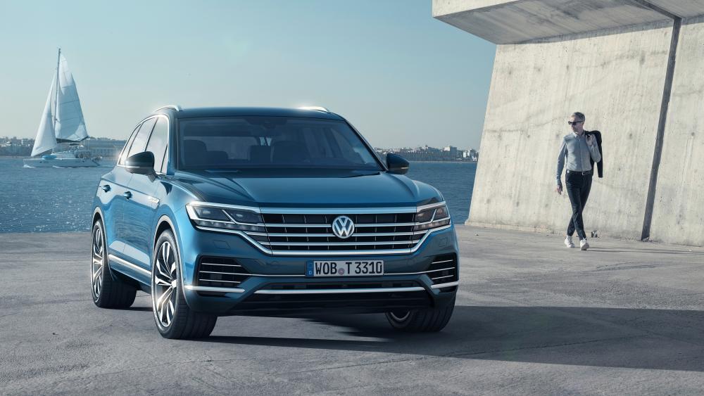 Volkswagen SUV by the Waterfront wallpaper